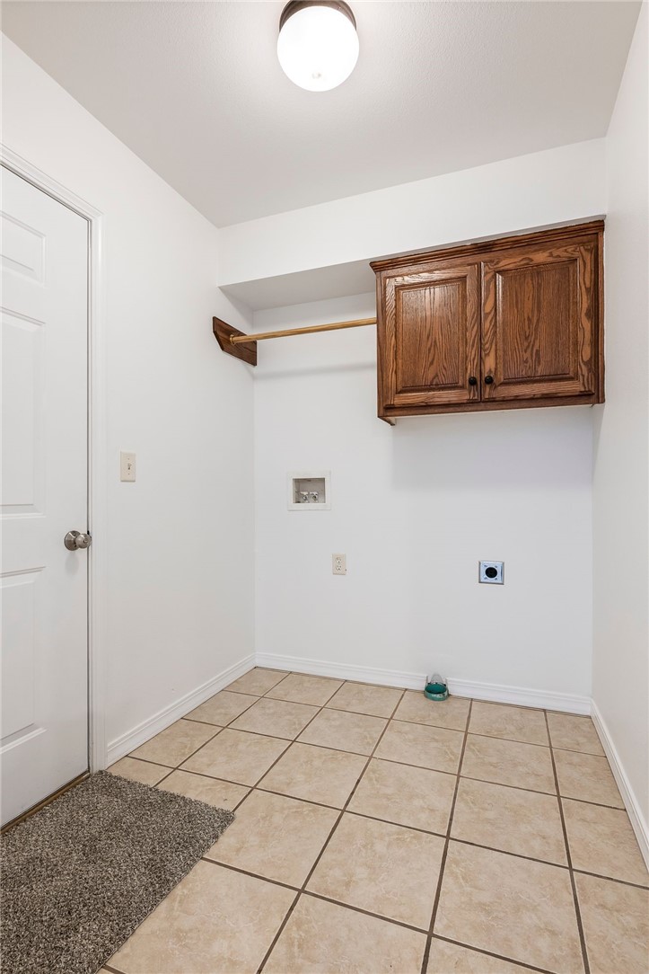 6 Laxton Lane