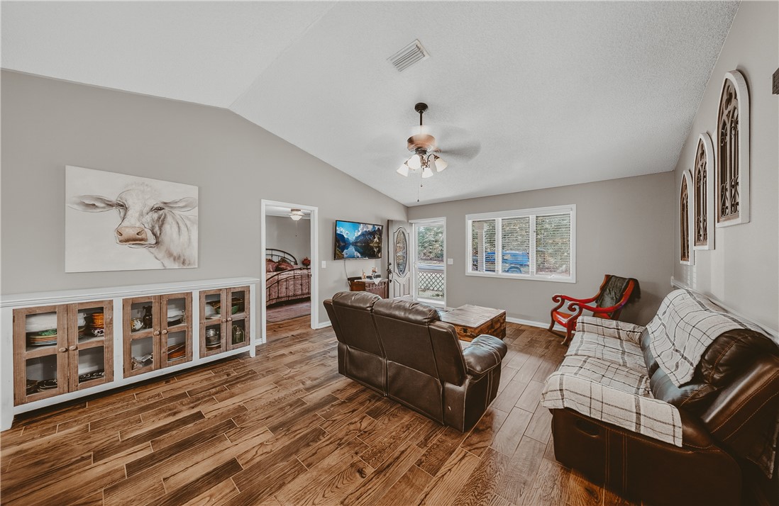 4 Prestwick Lane