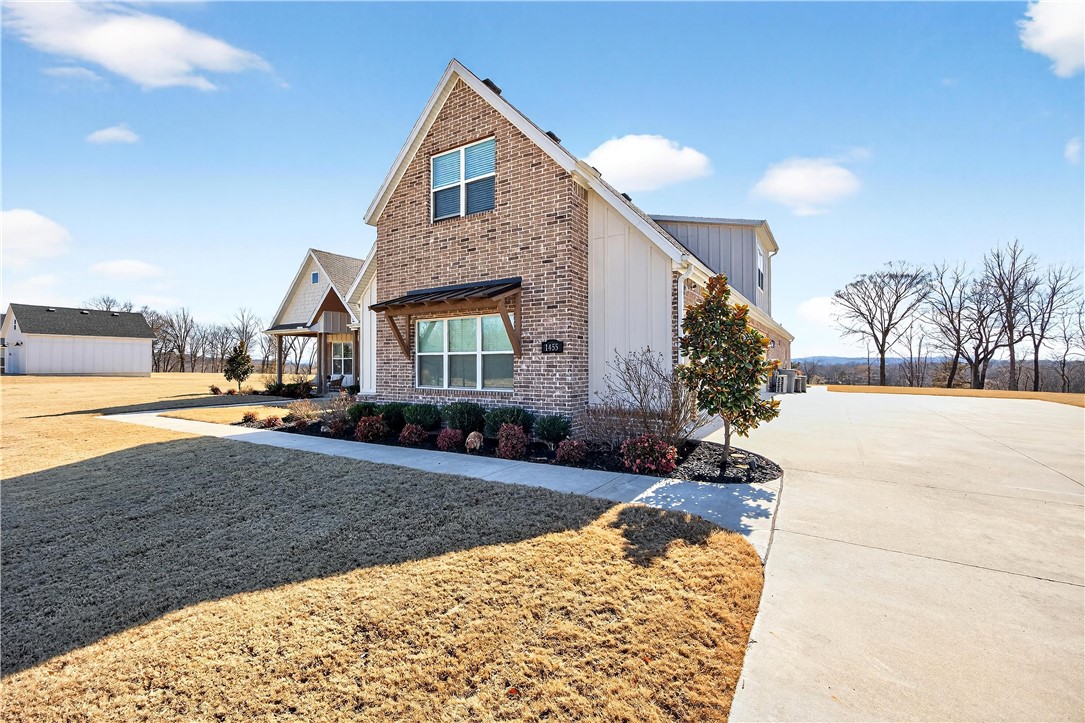 1455 River Point
