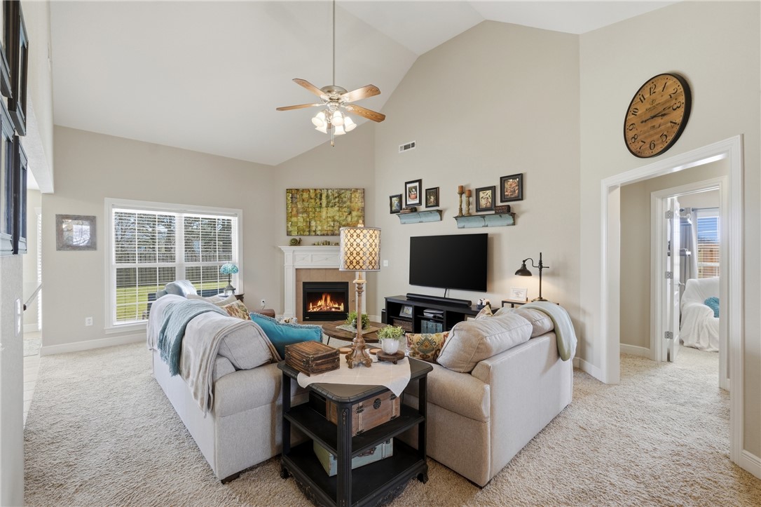 8477 W Vista Terrace Drive