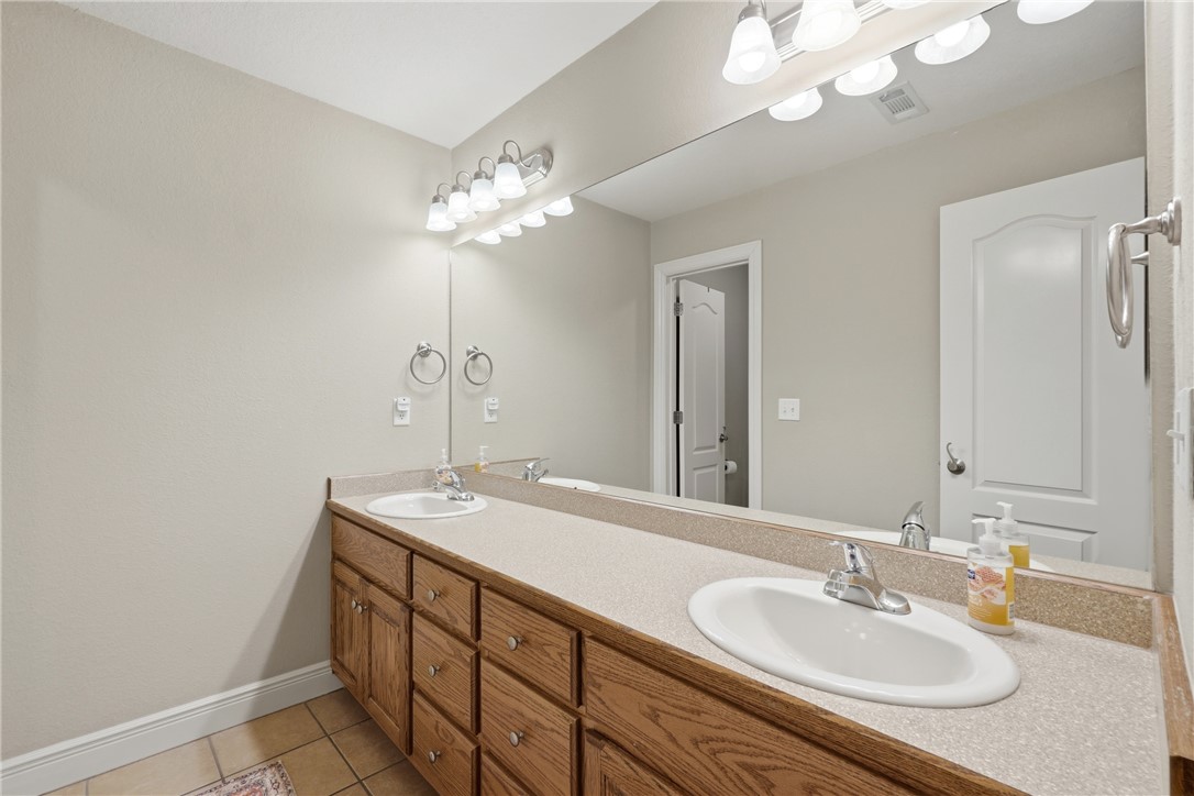 8477 W Vista Terrace Drive