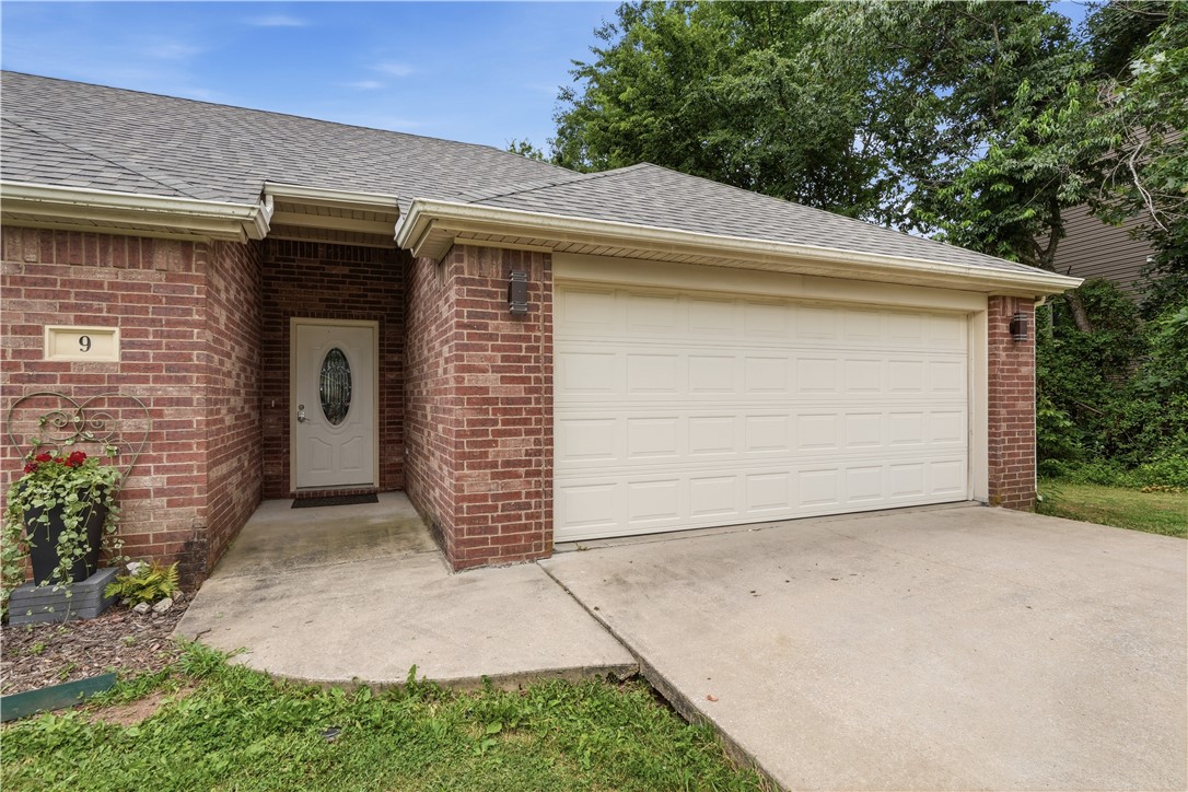 9 Hillswick Drive