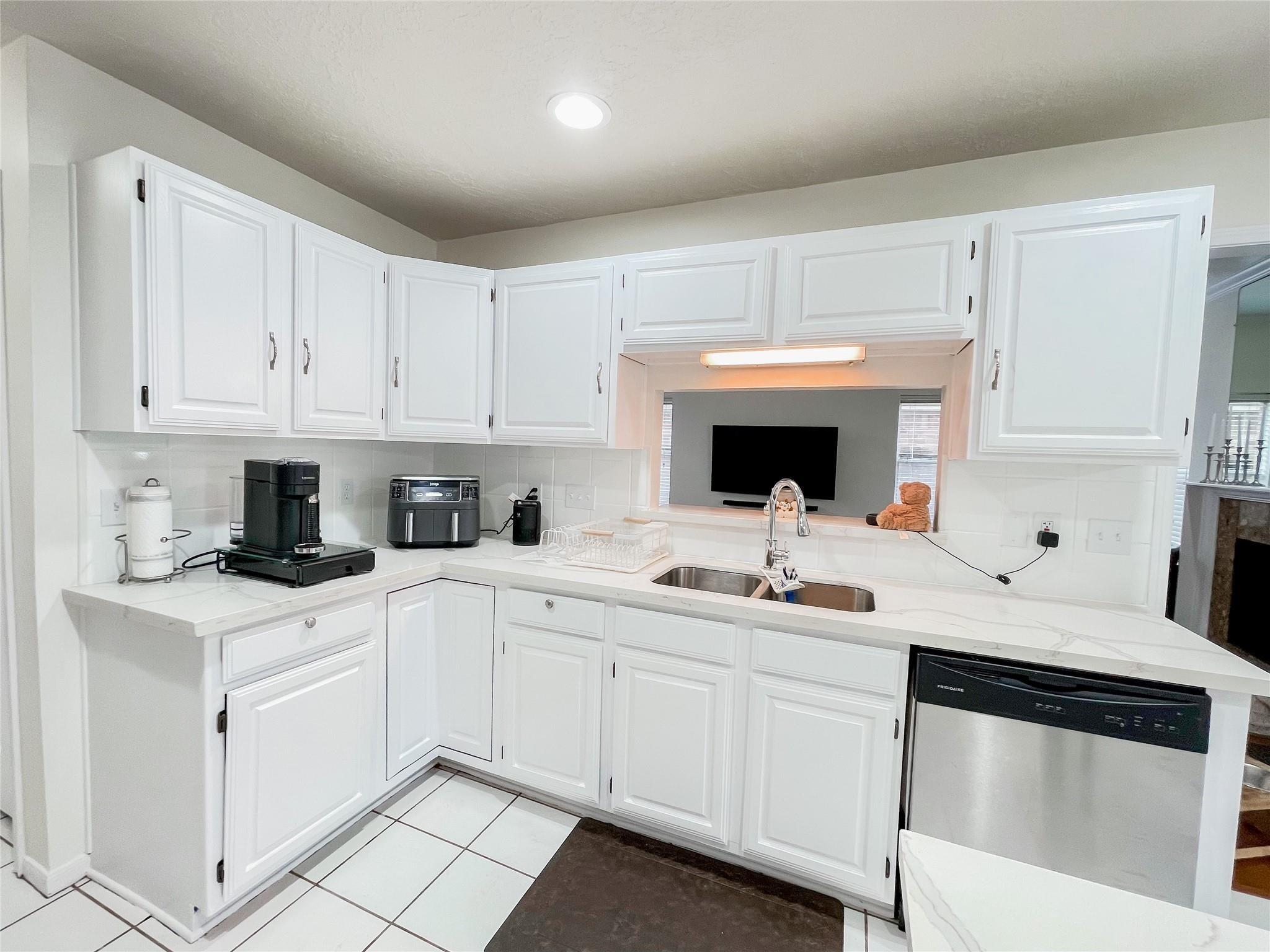 1414 New Cedars Drive
