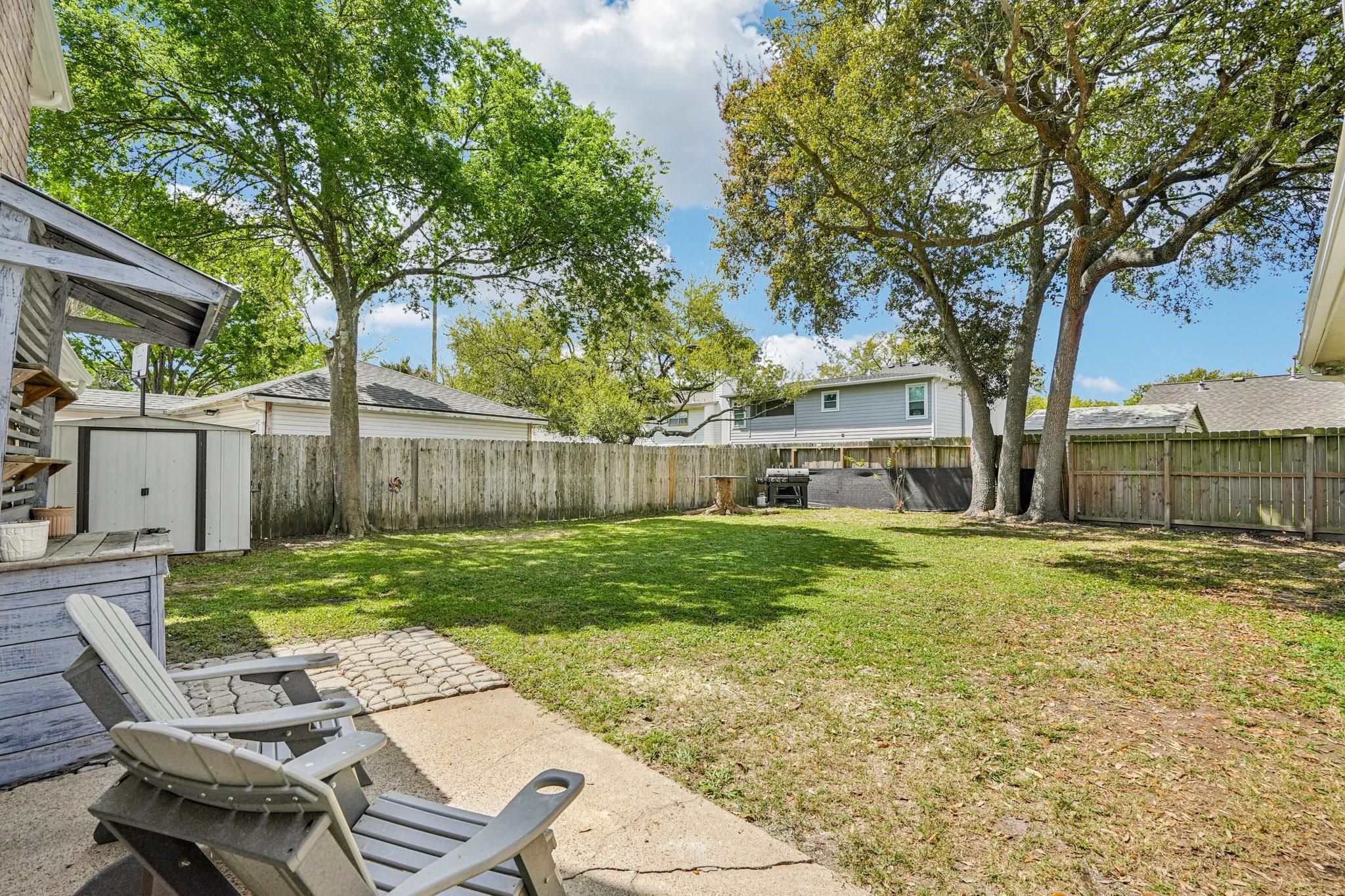 207 Lochnell Drive