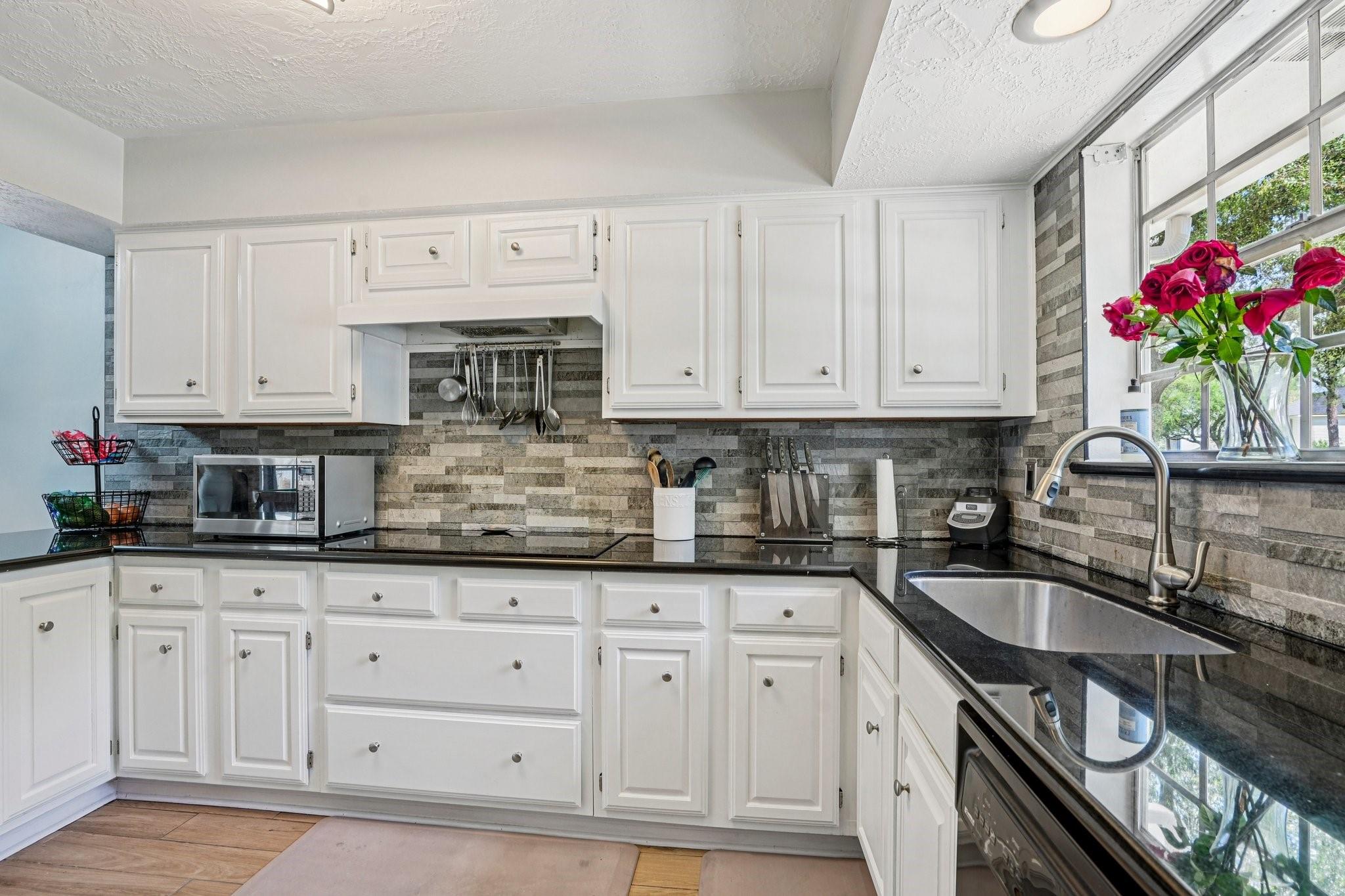 207 Lochnell Drive