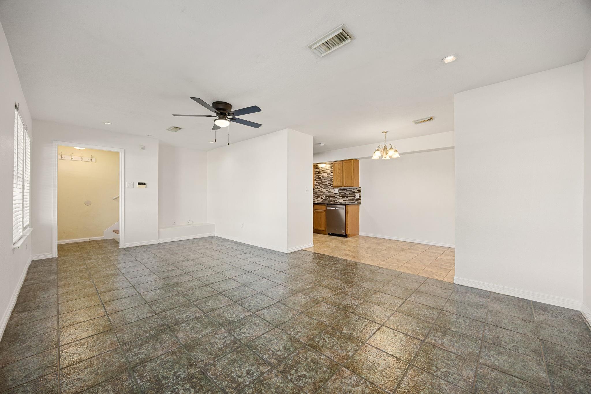 8434 Folkstone Lane