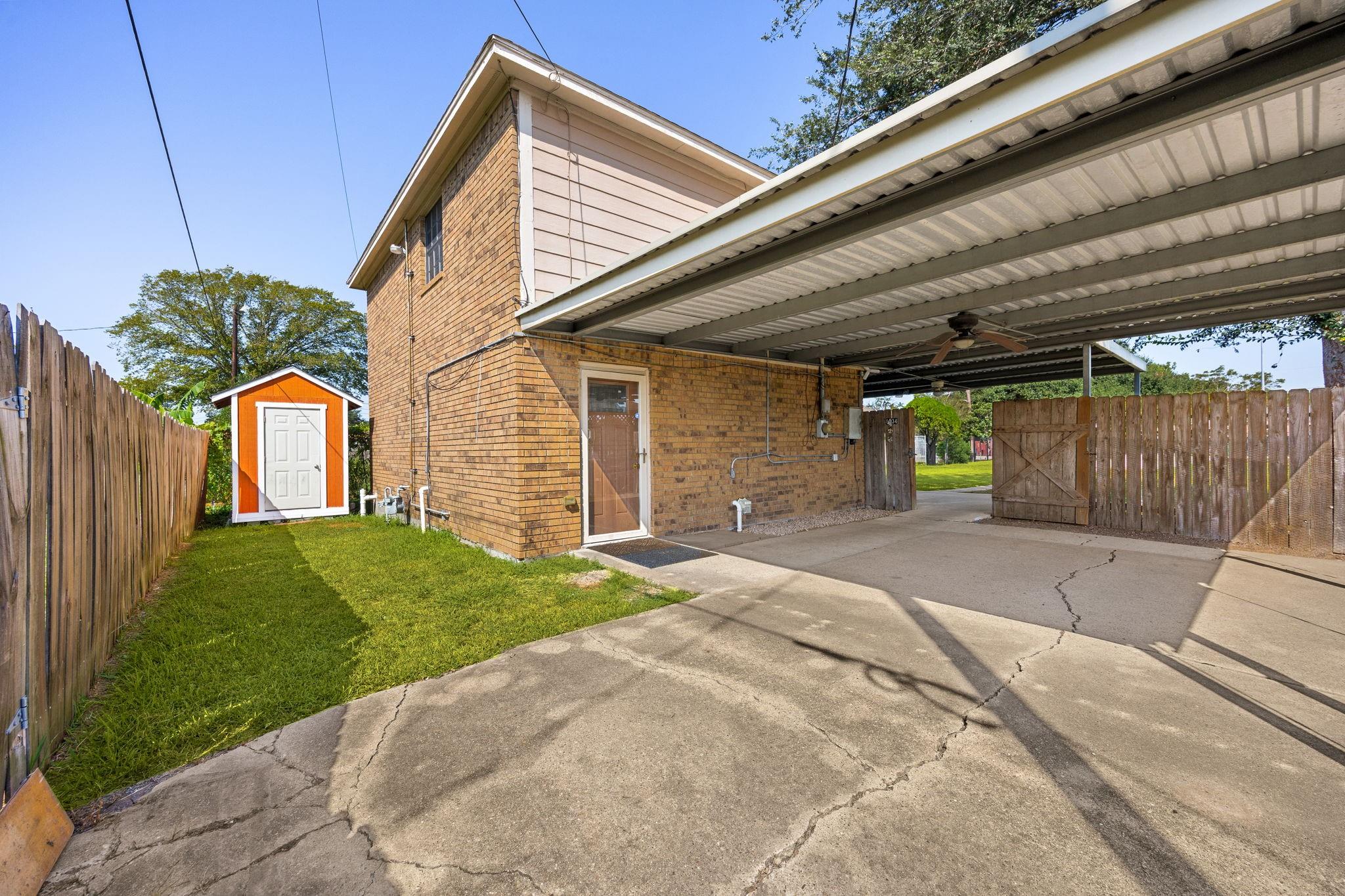 8434 Folkstone Lane