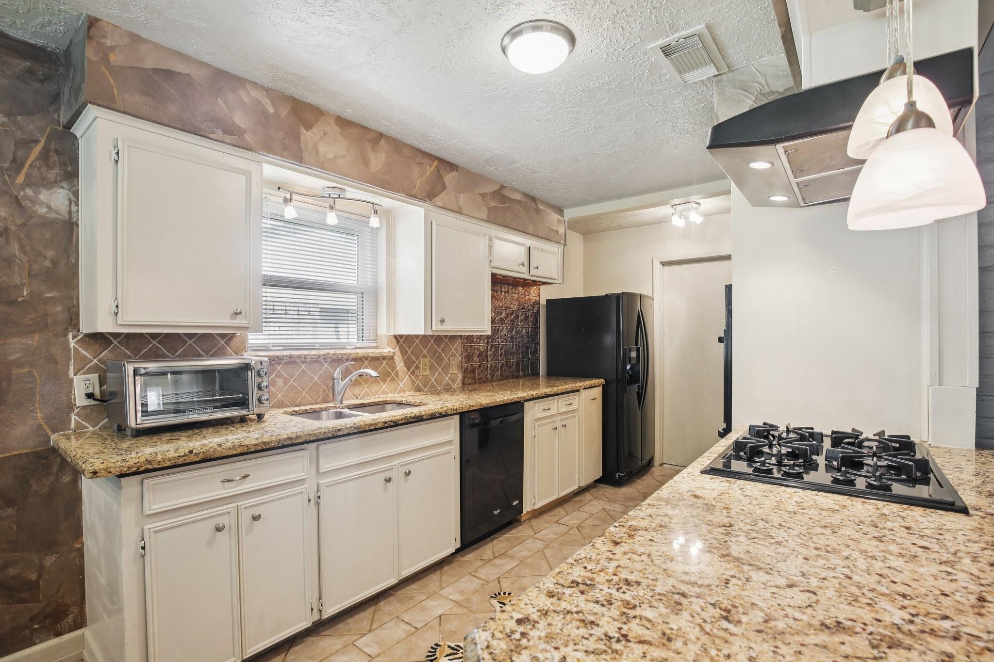 15126 Silverman Street