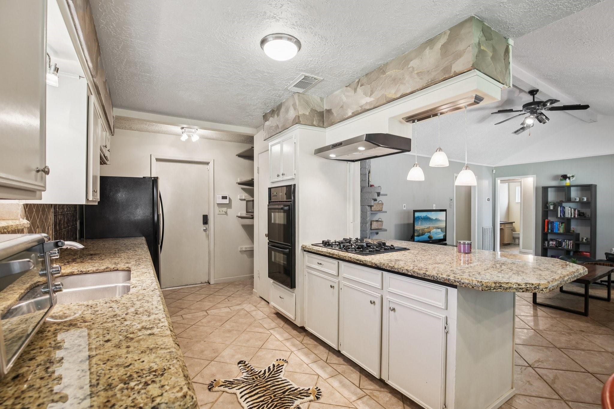 15126 Silverman Street