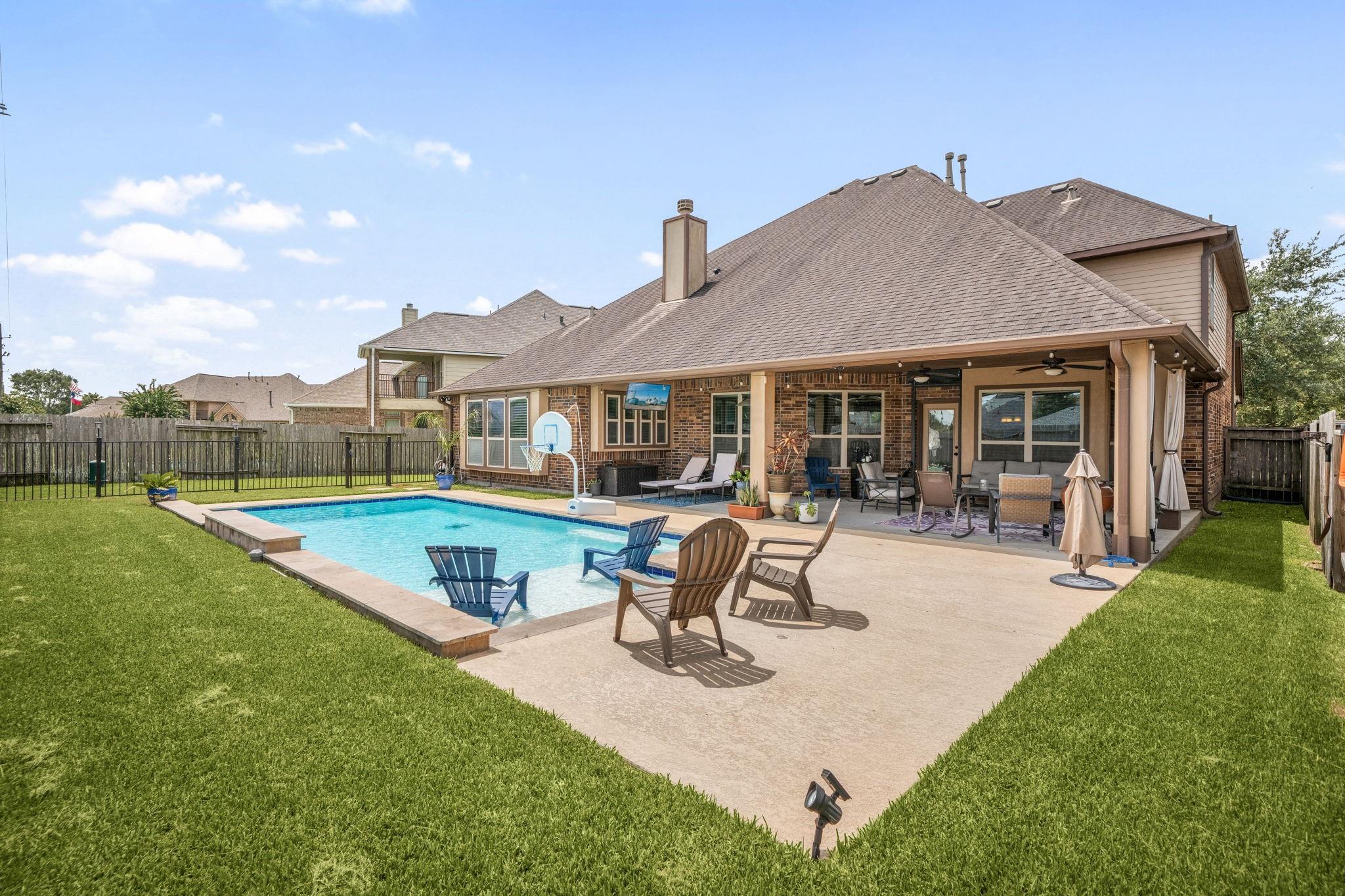 1332 Altavilla Lane