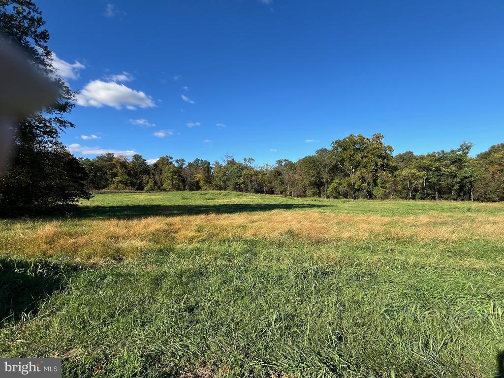 22251 Newlin Mill Rd