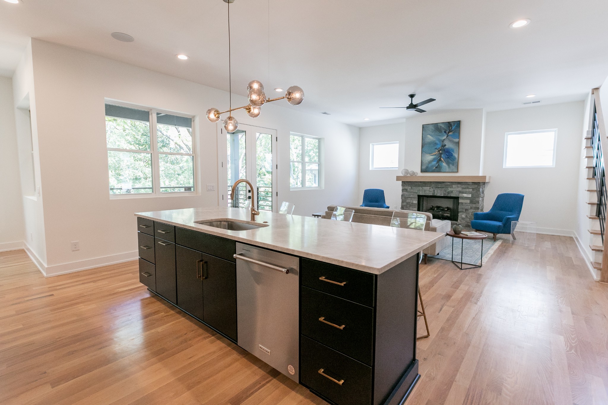 1314 Grandview Dr