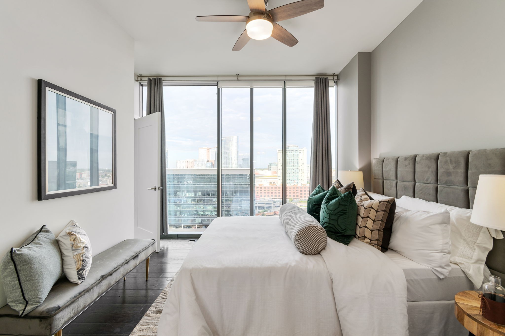 1212 Laurel St Unit: 1202