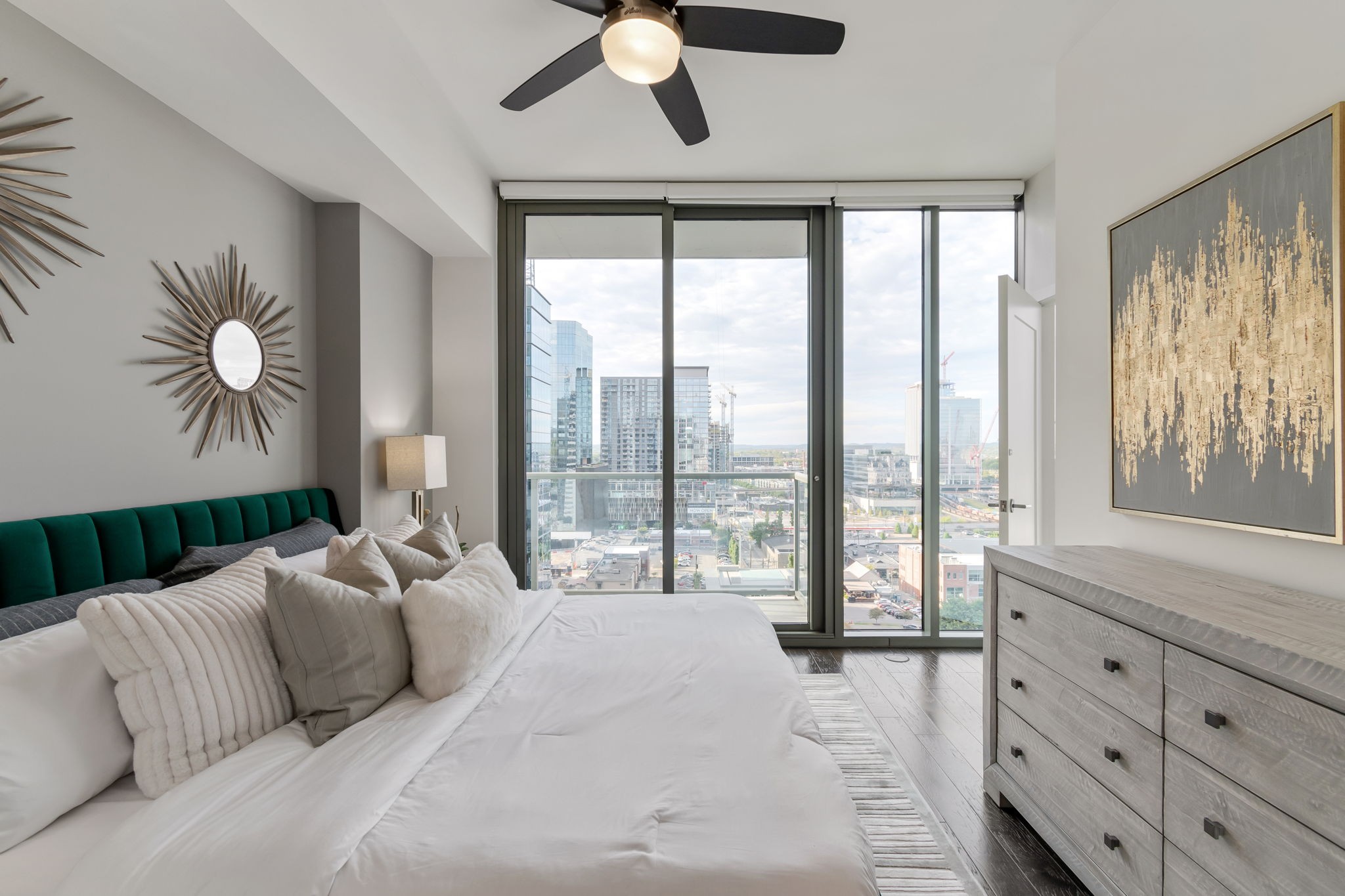 1212 Laurel St Unit: 1202
