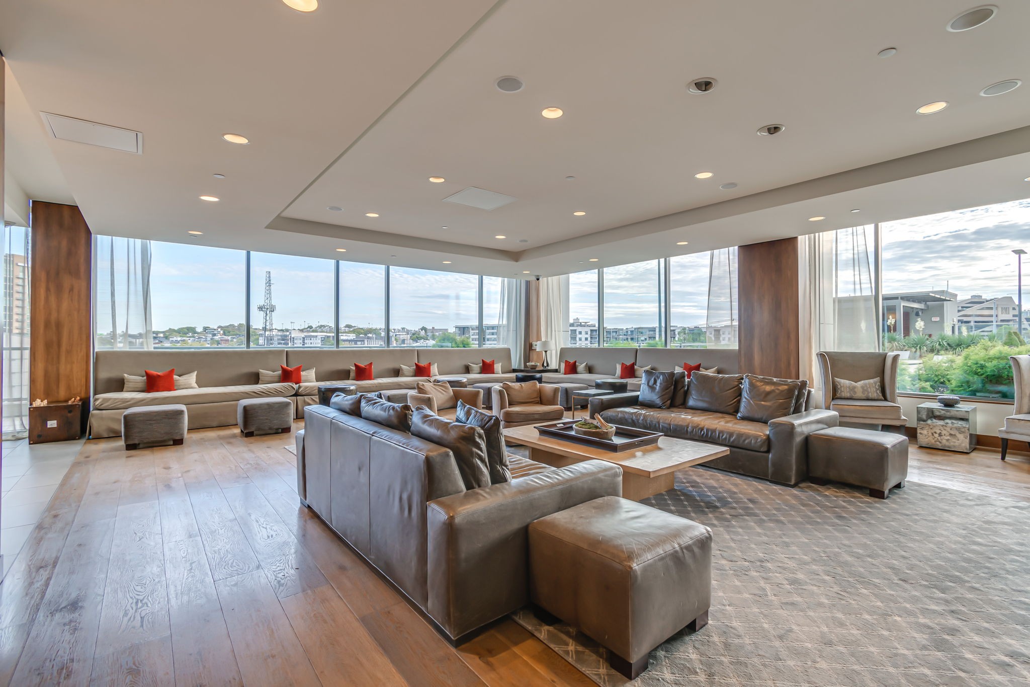 1212 Laurel St Unit: 1202