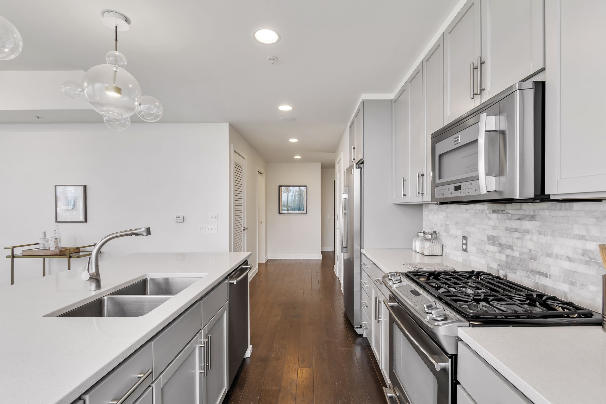 1212 Laurel St Unit: 1202