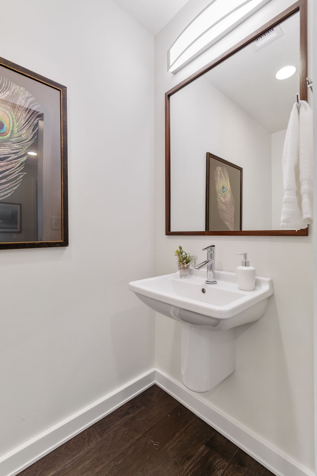 1212 Laurel St Unit: 1202