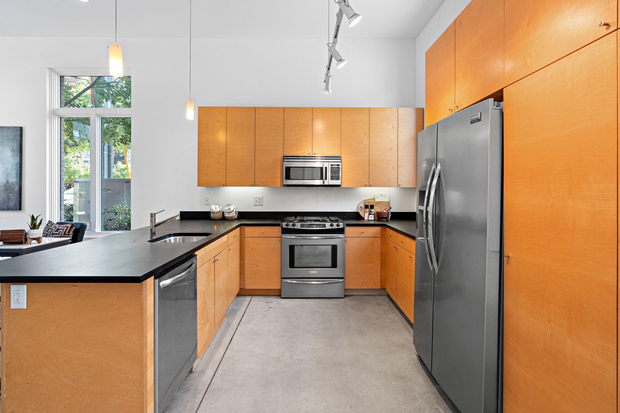 500 Madison St Unit: 107