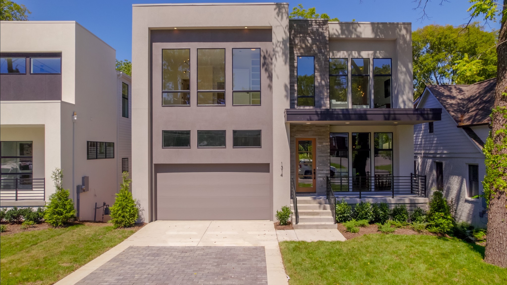 1314 Grandview Dr