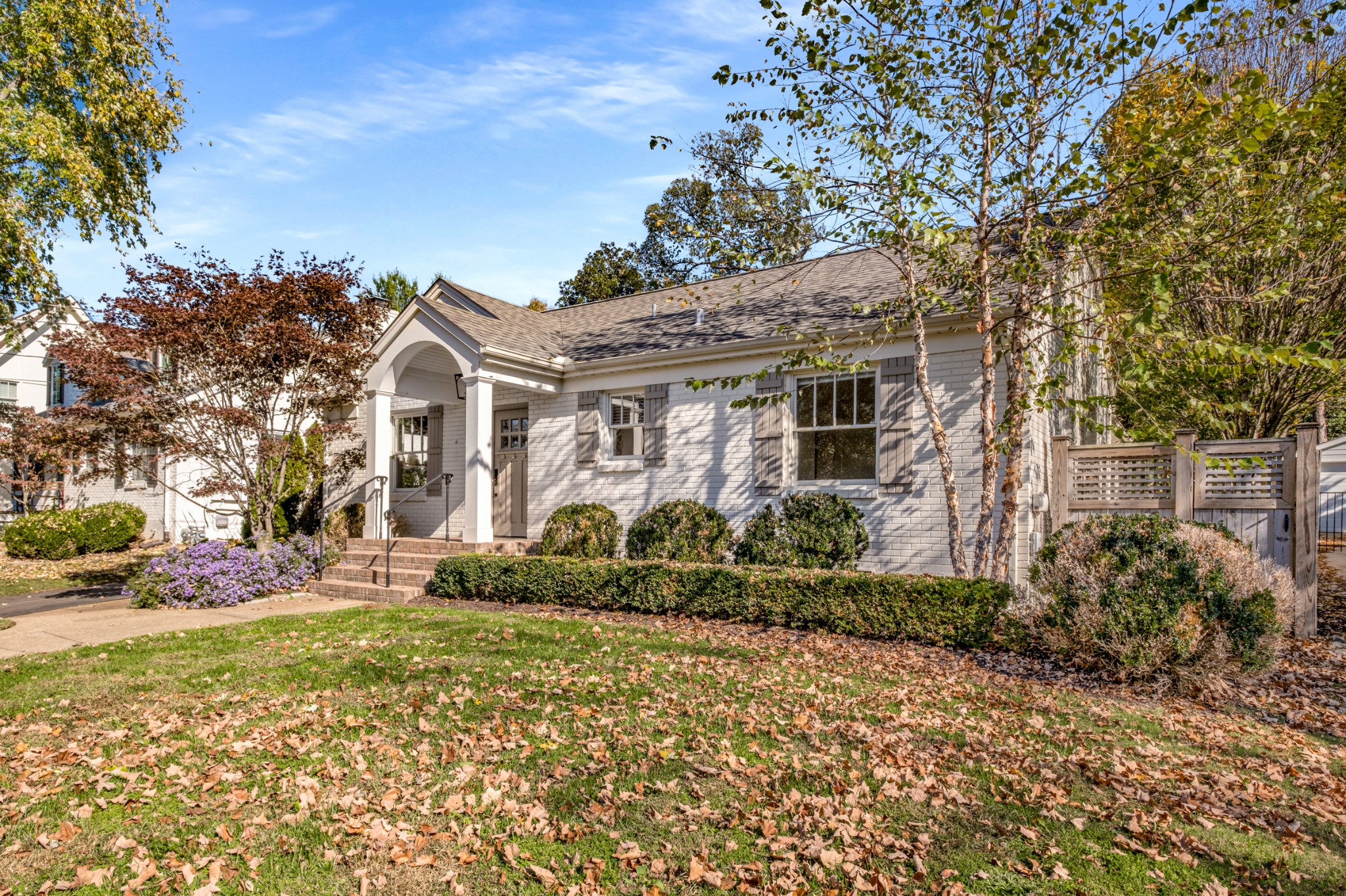 212 Leonard Ave