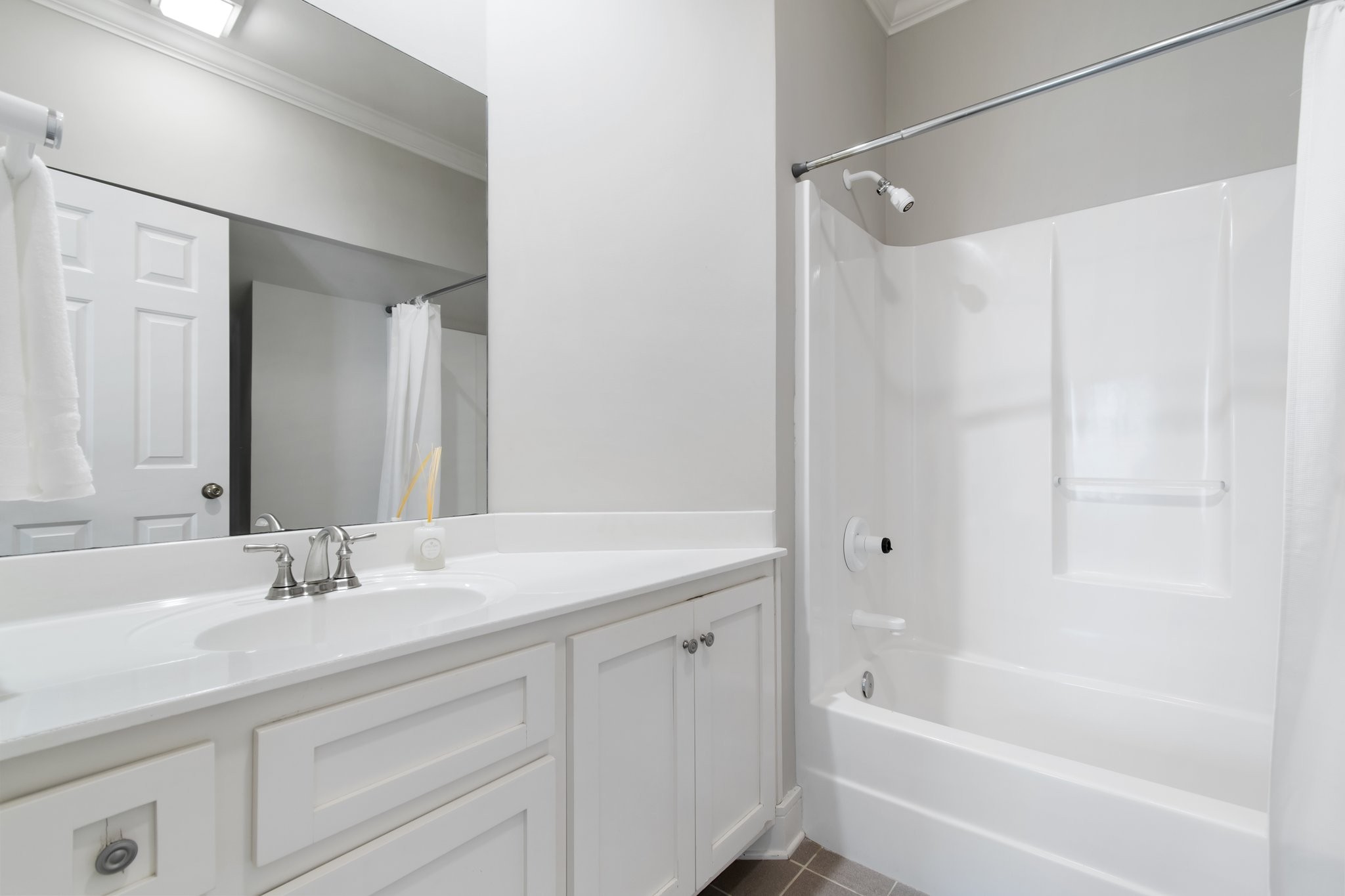 121 Abbeywood Dr