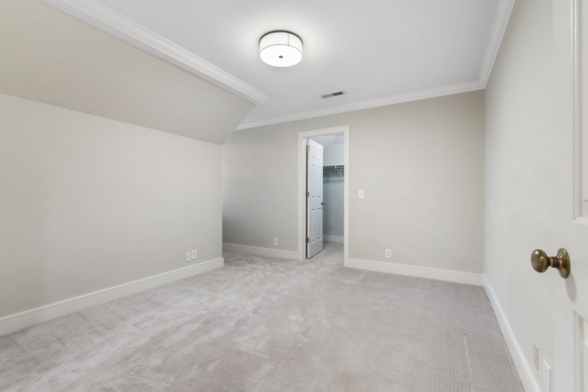 121 Abbeywood Dr