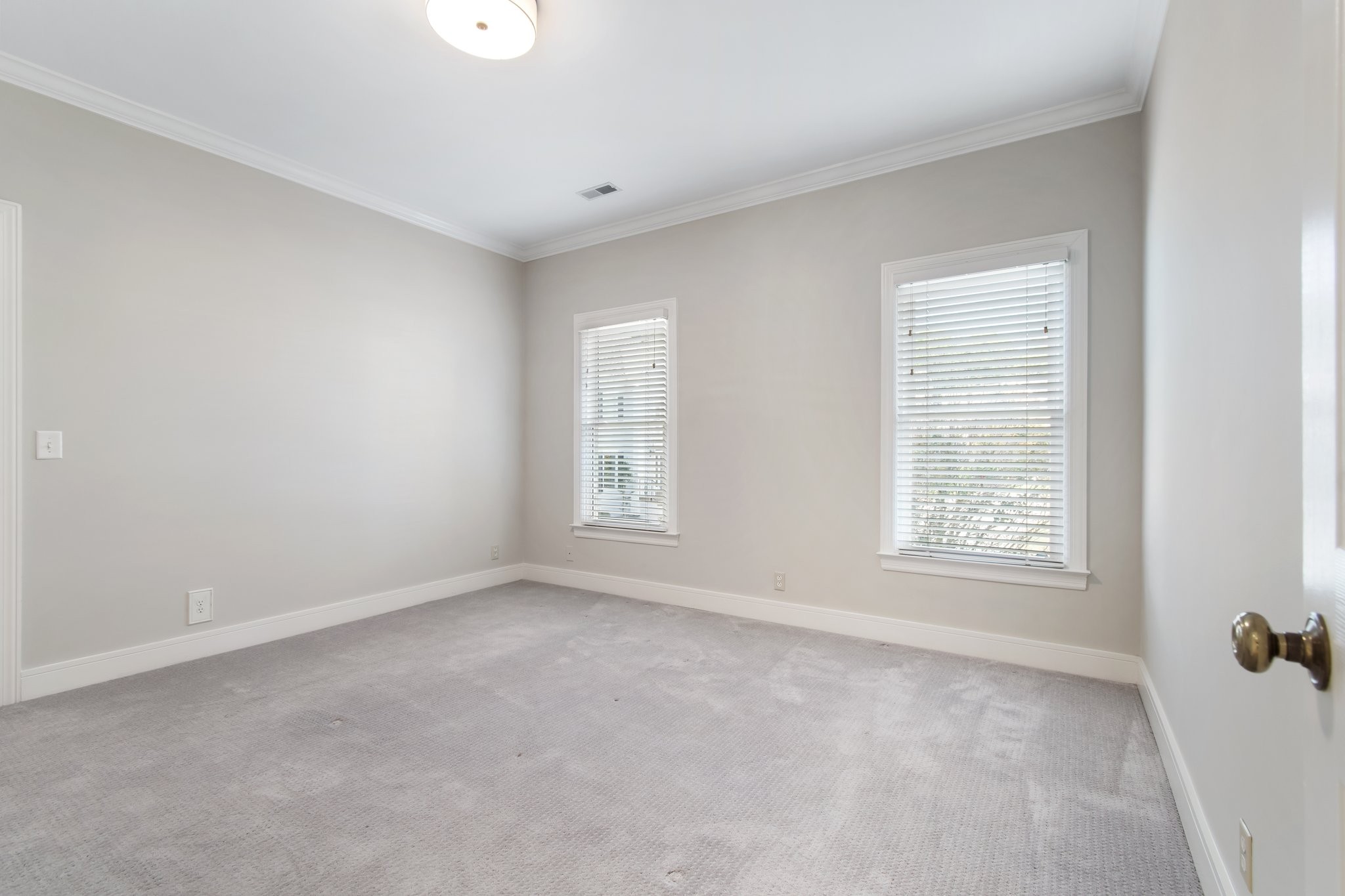 121 Abbeywood Dr