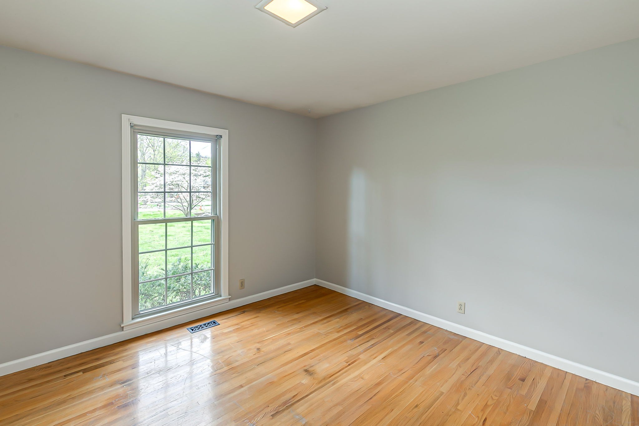 1416 Parker Pl