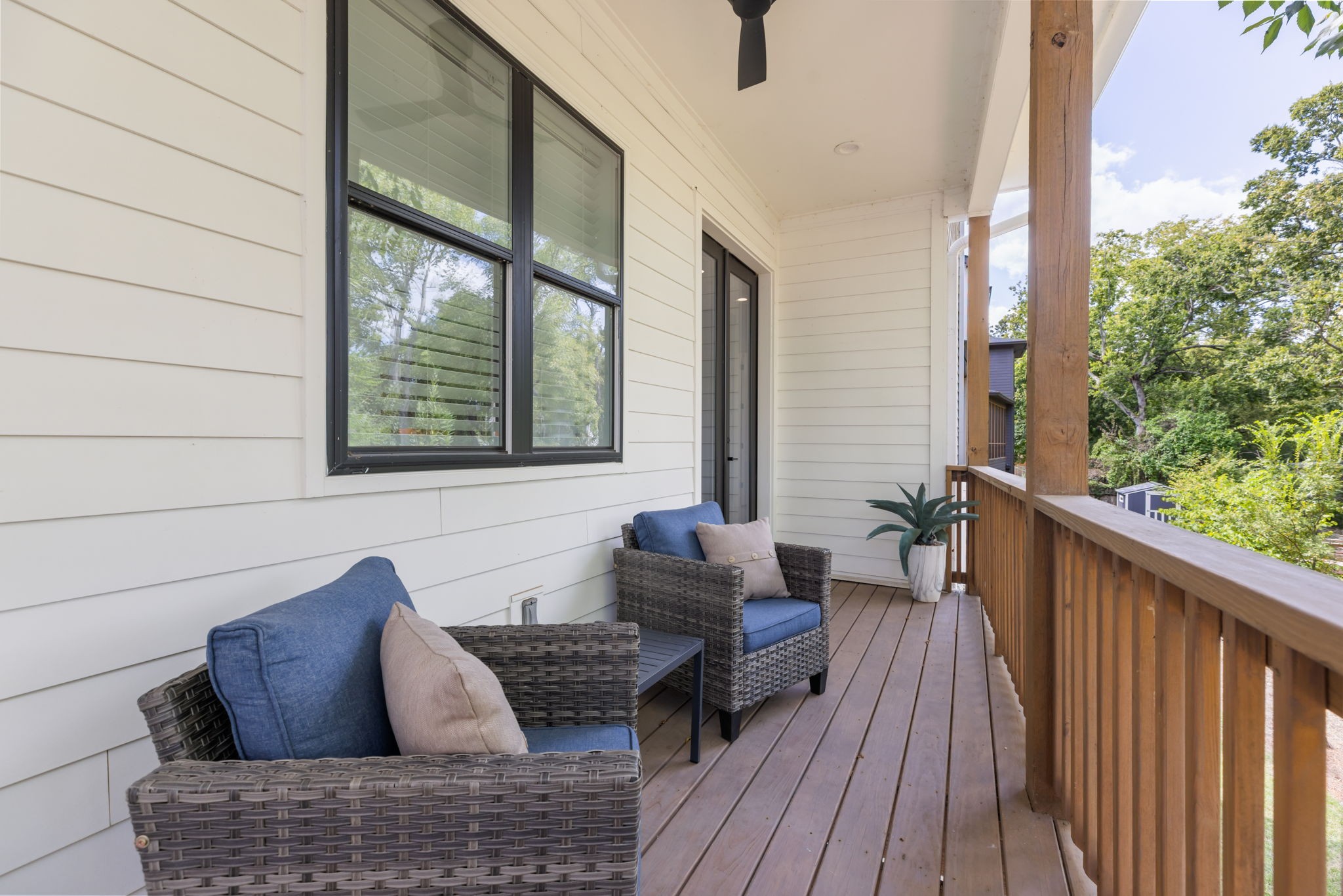 1316 Grandview Dr