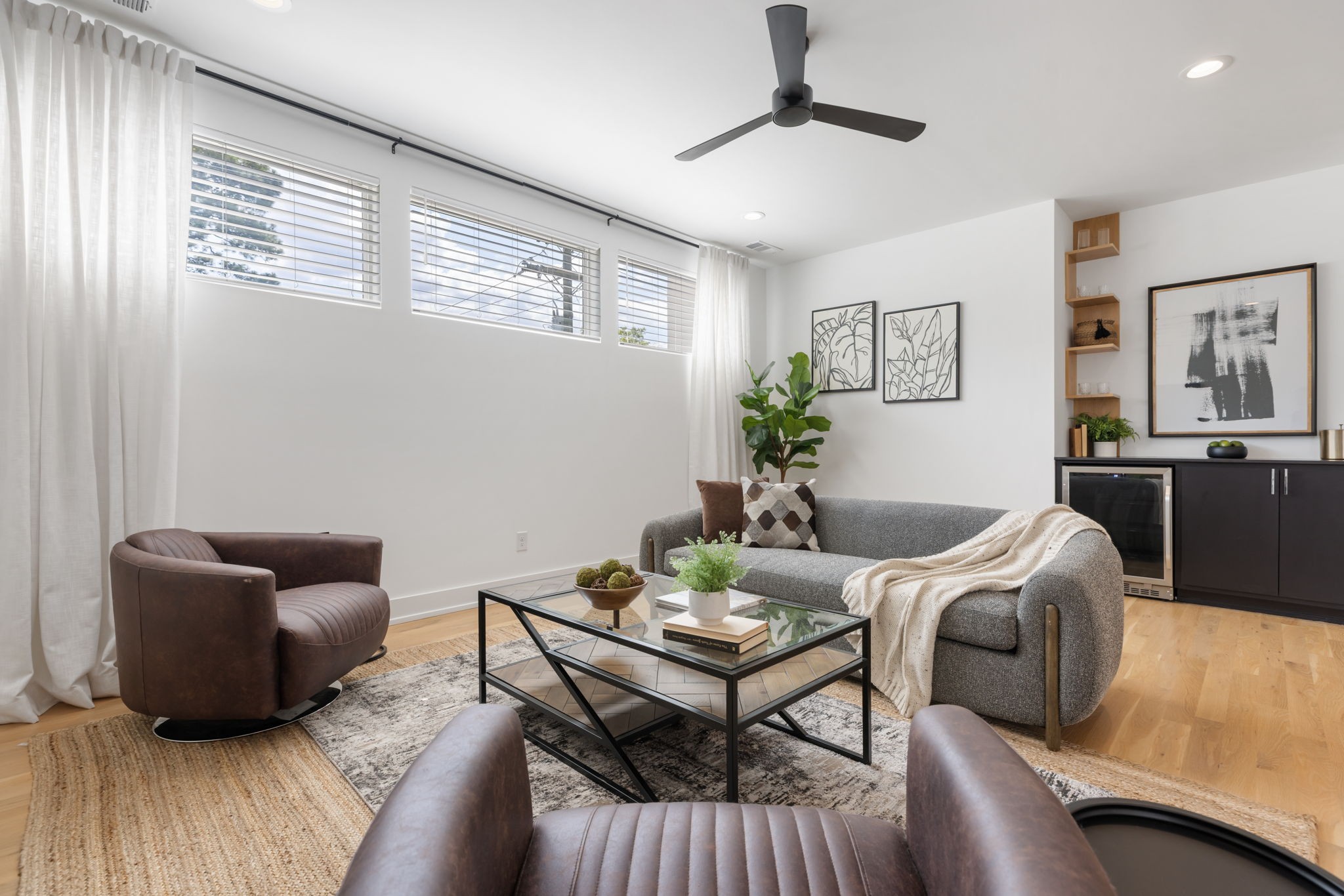 1316 Grandview Dr