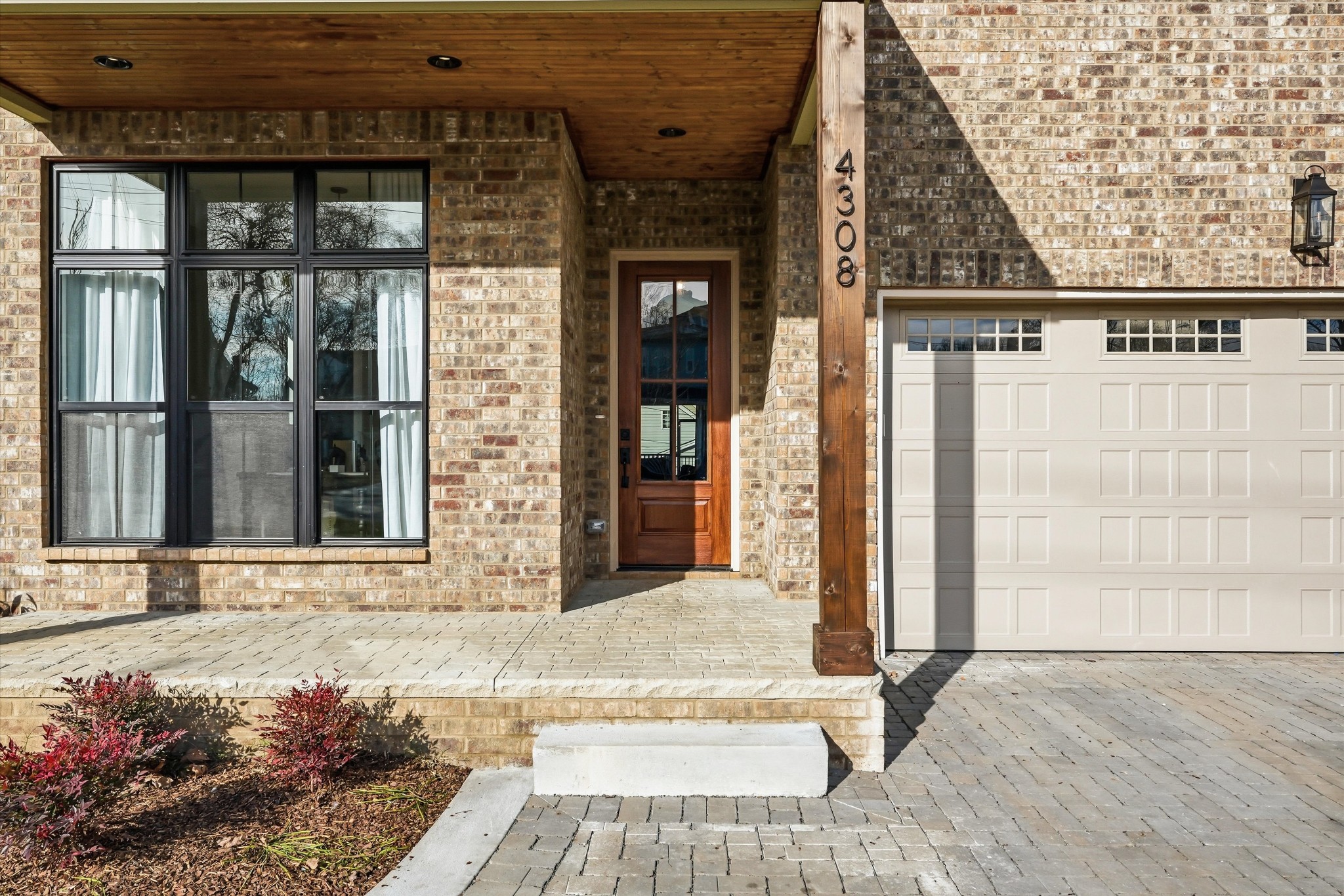 4308 Westlawn Dr