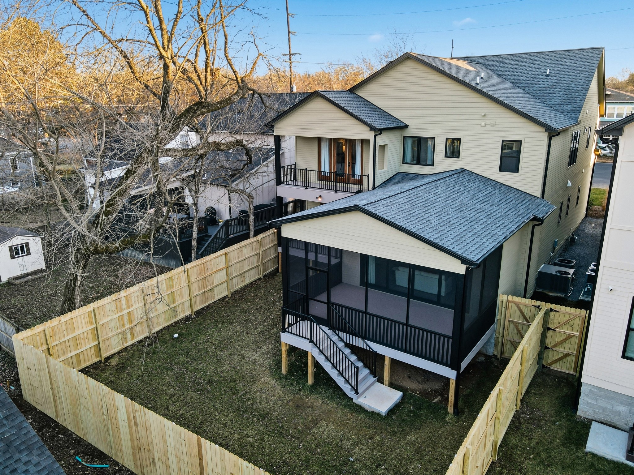 4308 Westlawn Dr