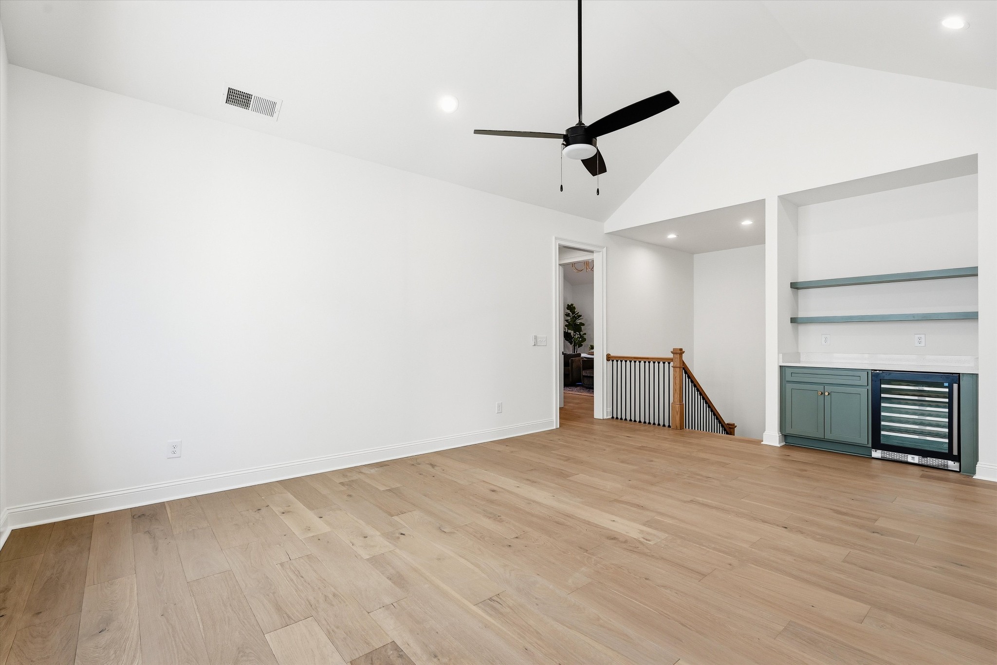 4308 Westlawn Dr