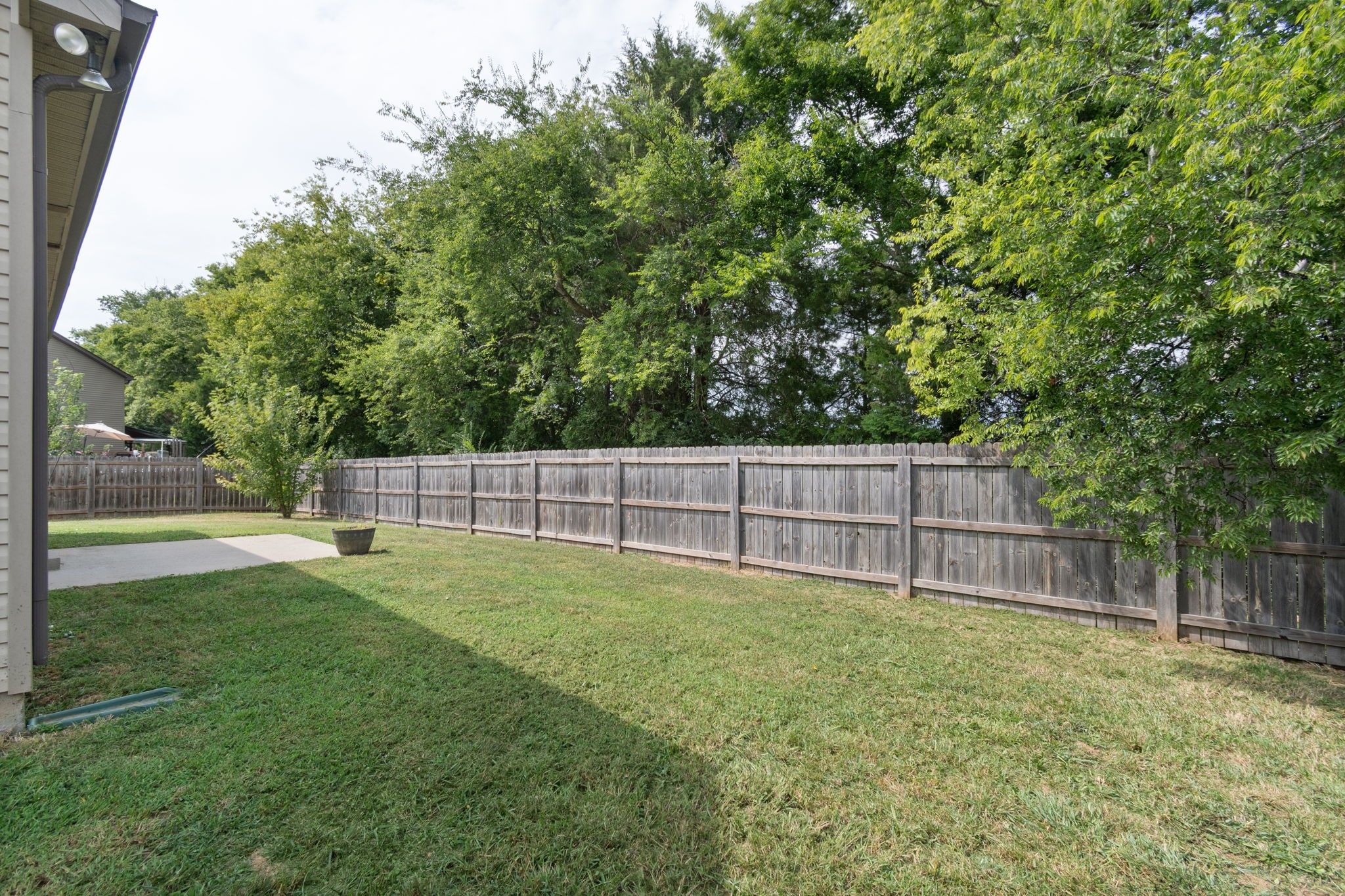 1504 Halverson Dr