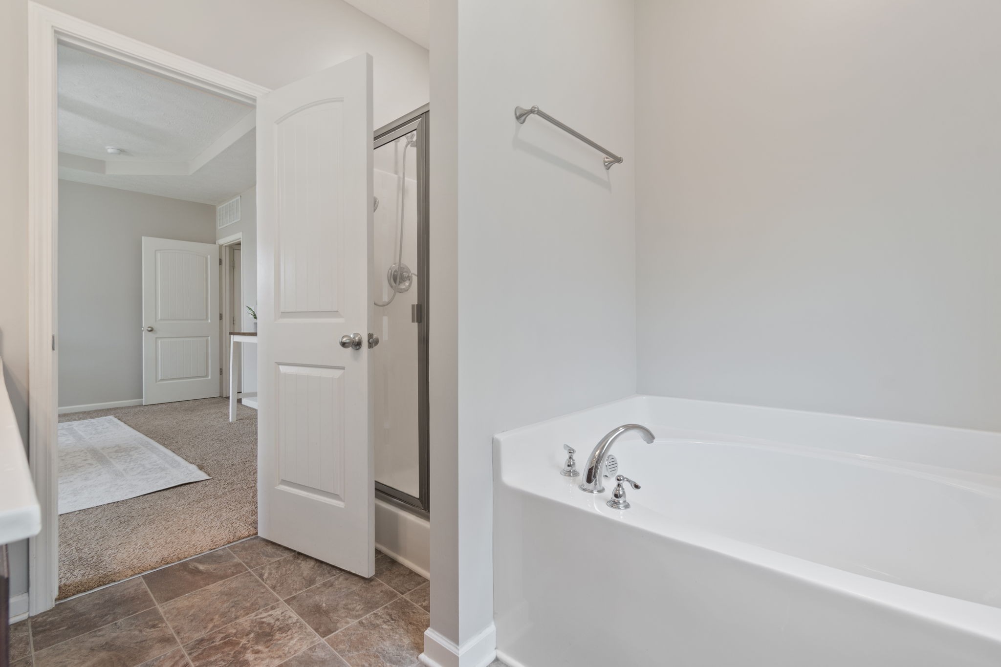 1504 Halverson Dr