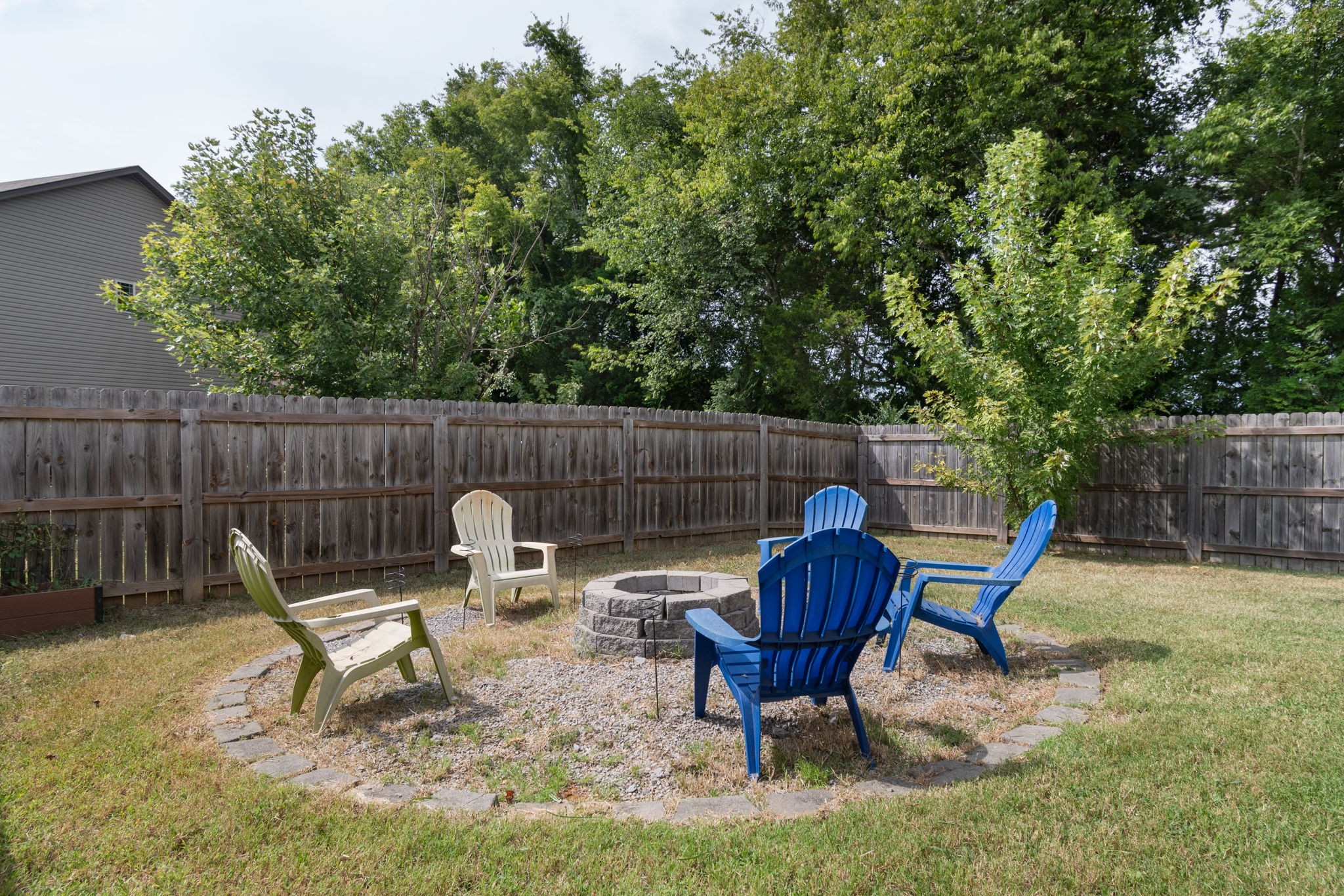 1504 Halverson Dr