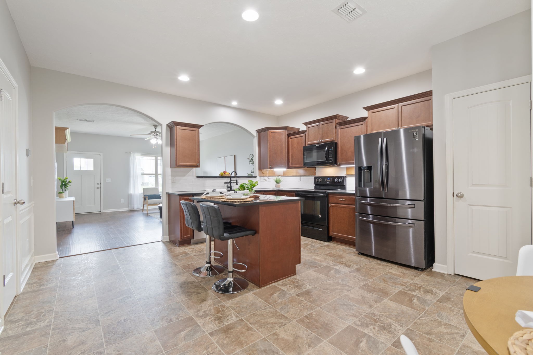 1504 Halverson Dr