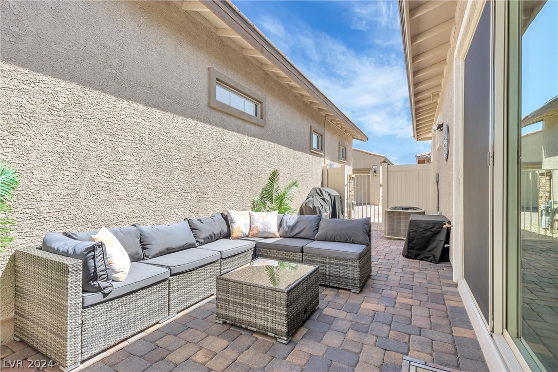 743 Chopin Hills Street