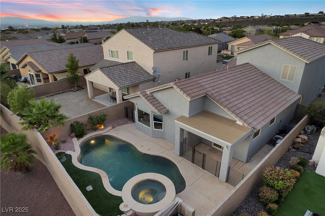 2465 Sturrock Drive