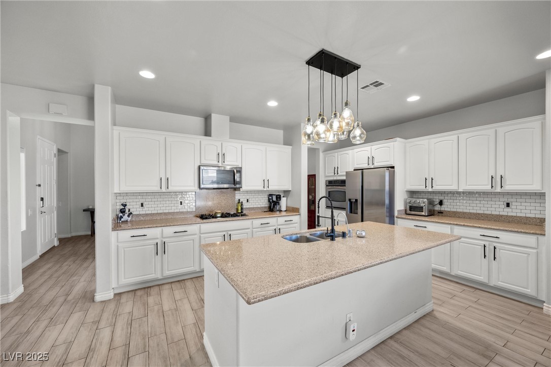 2465 Sturrock Drive