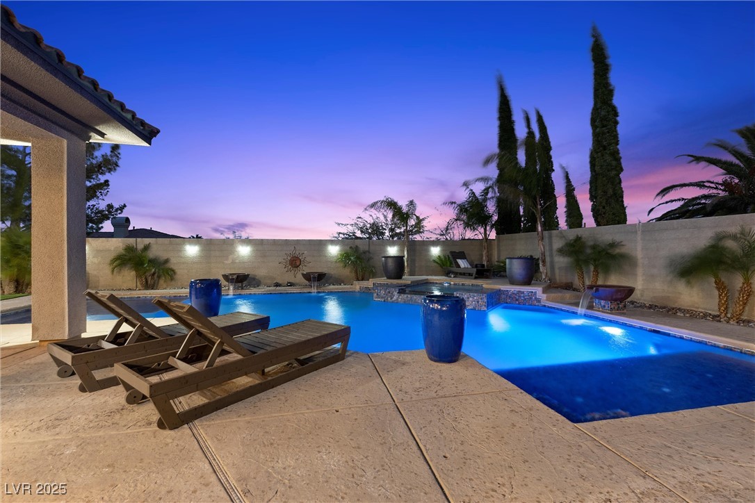 320 Lorelei Rock Street