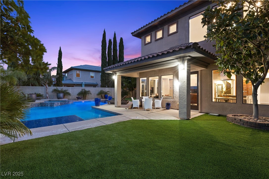 320 Lorelei Rock Street