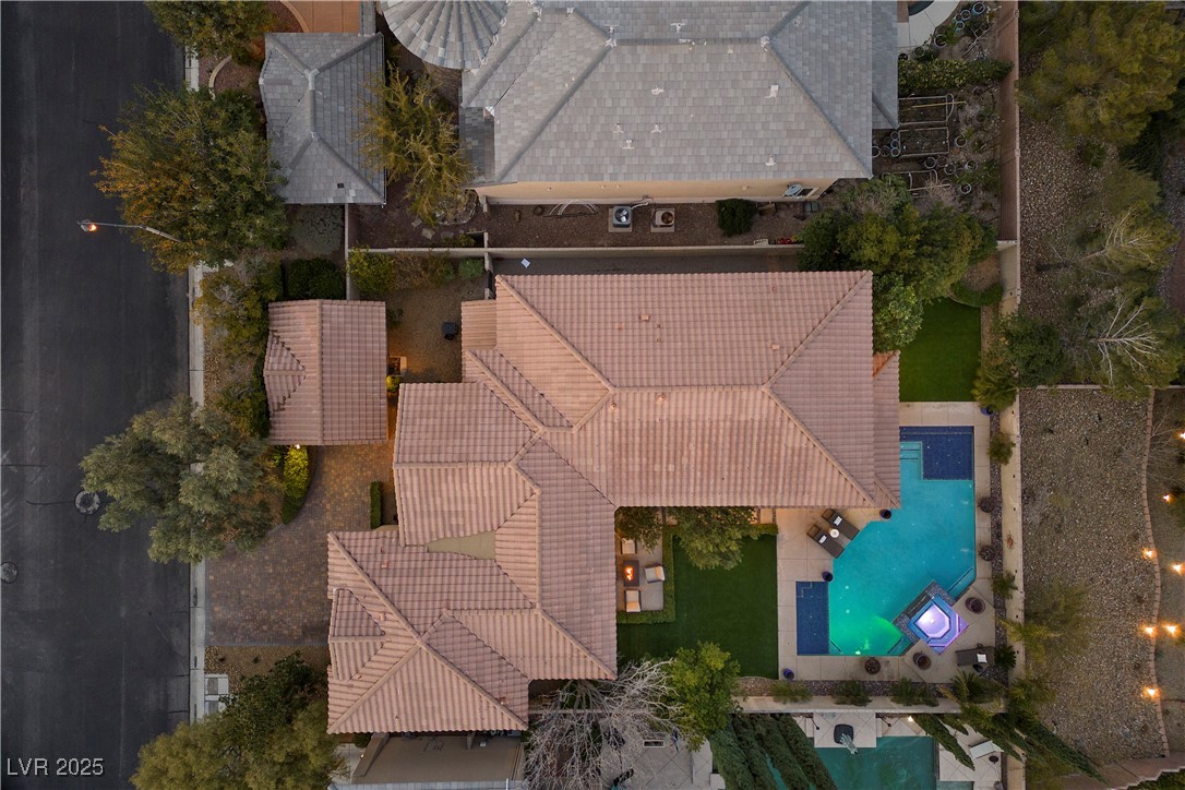 320 Lorelei Rock Street