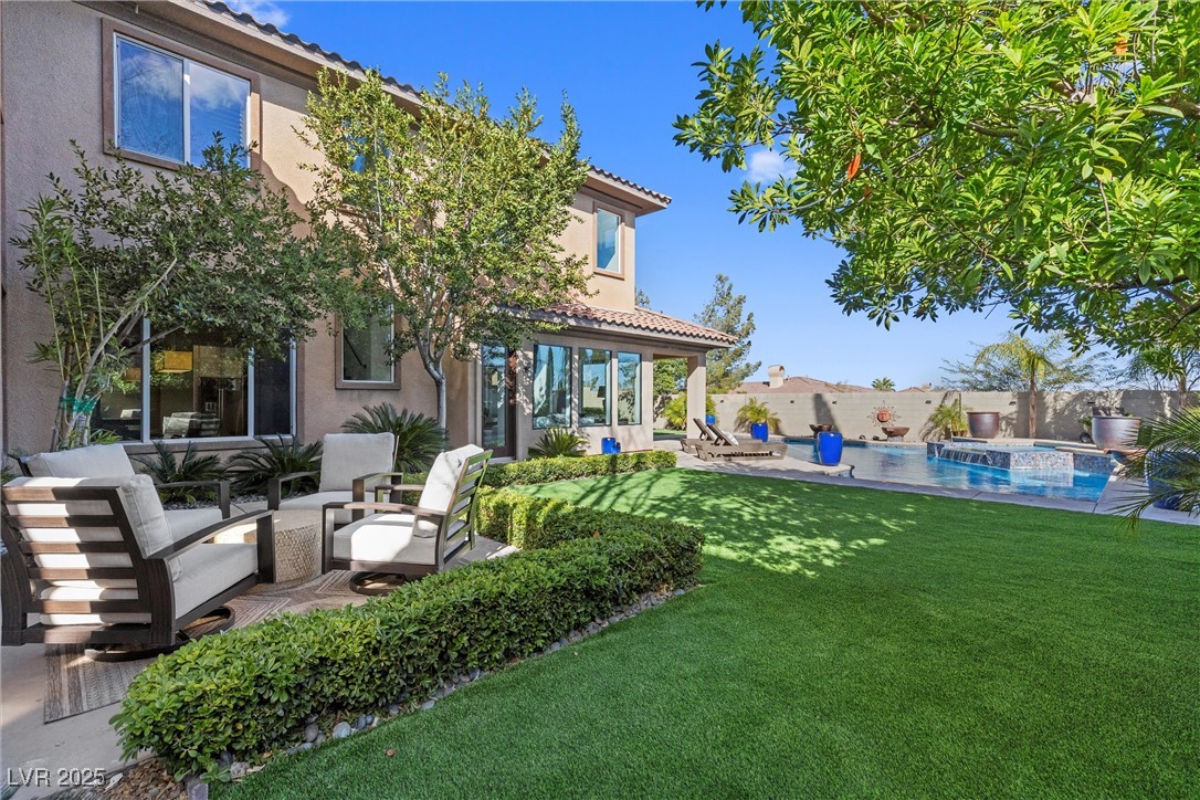 320 Lorelei Rock Street