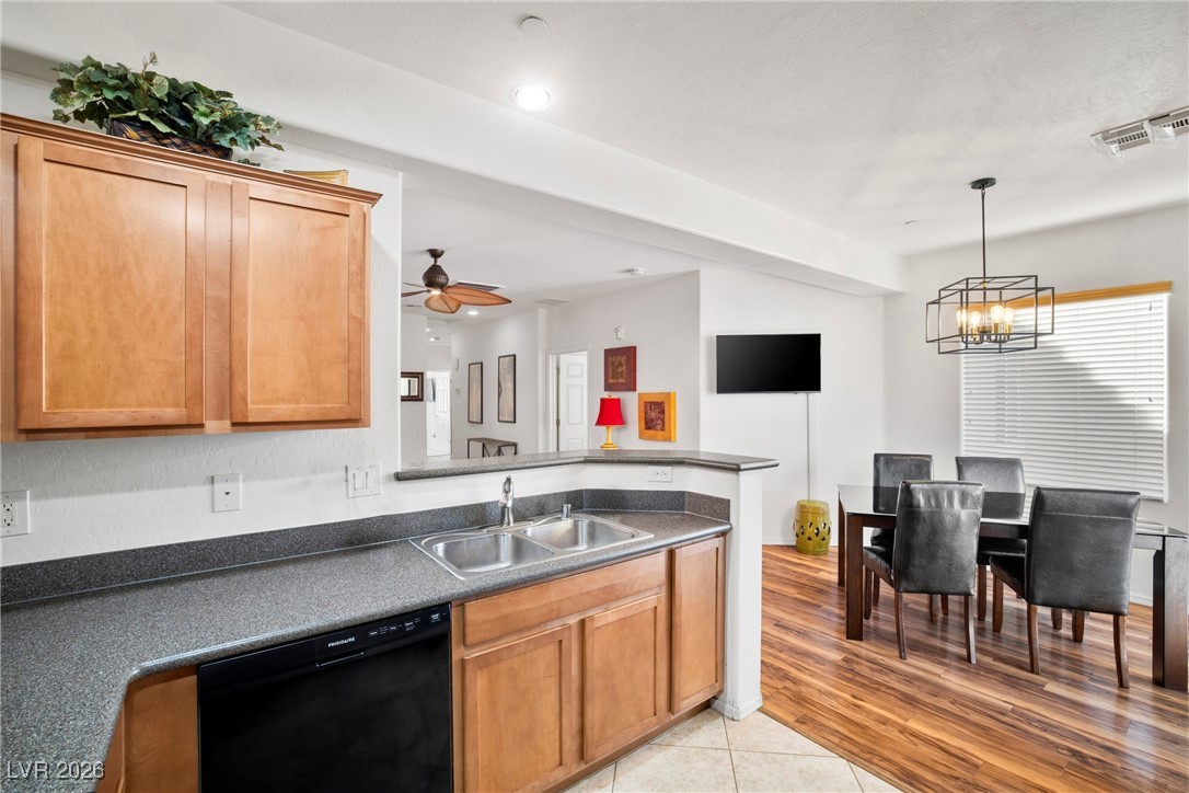 6868 Sky Pointe Drive 2076