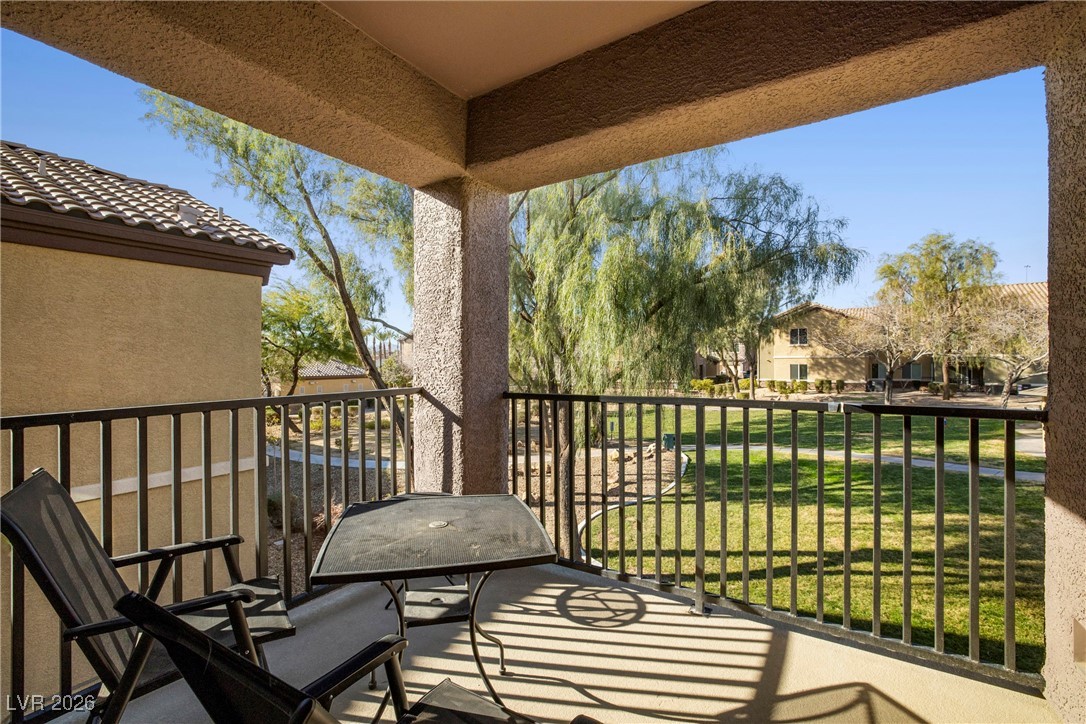 6868 Sky Pointe Drive 2076