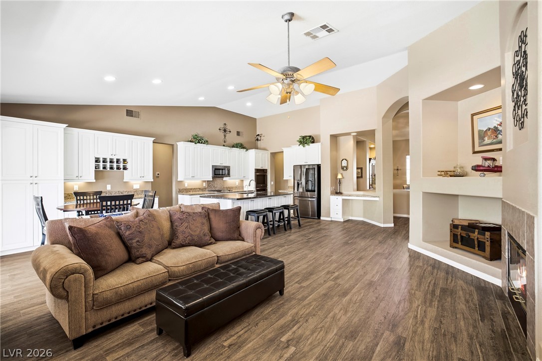 348 Quiet Harbor Drive