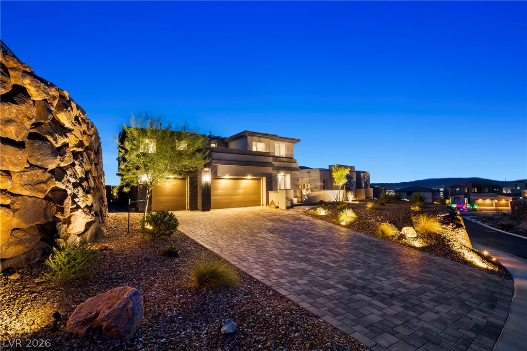 526 Faucon Court