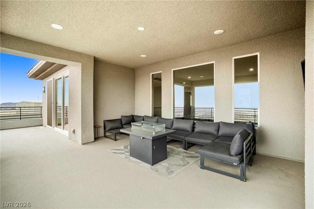 526 Faucon Court