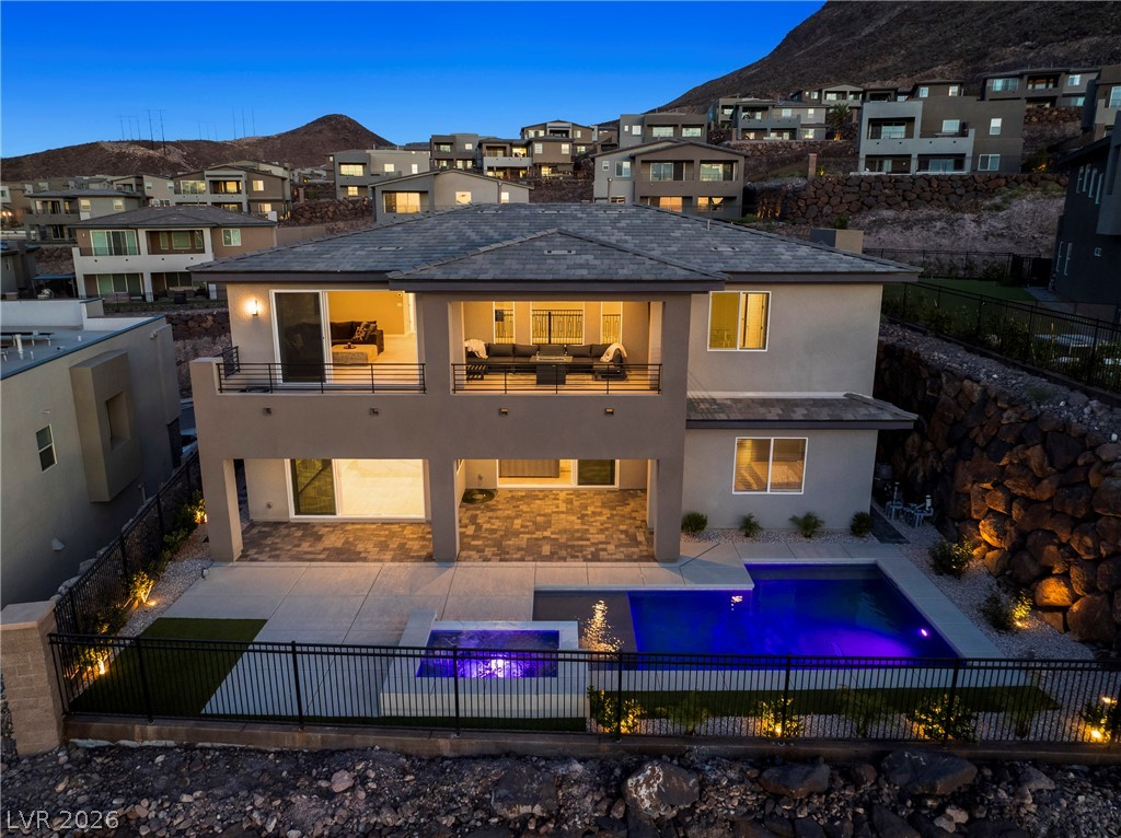 526 Faucon Court
